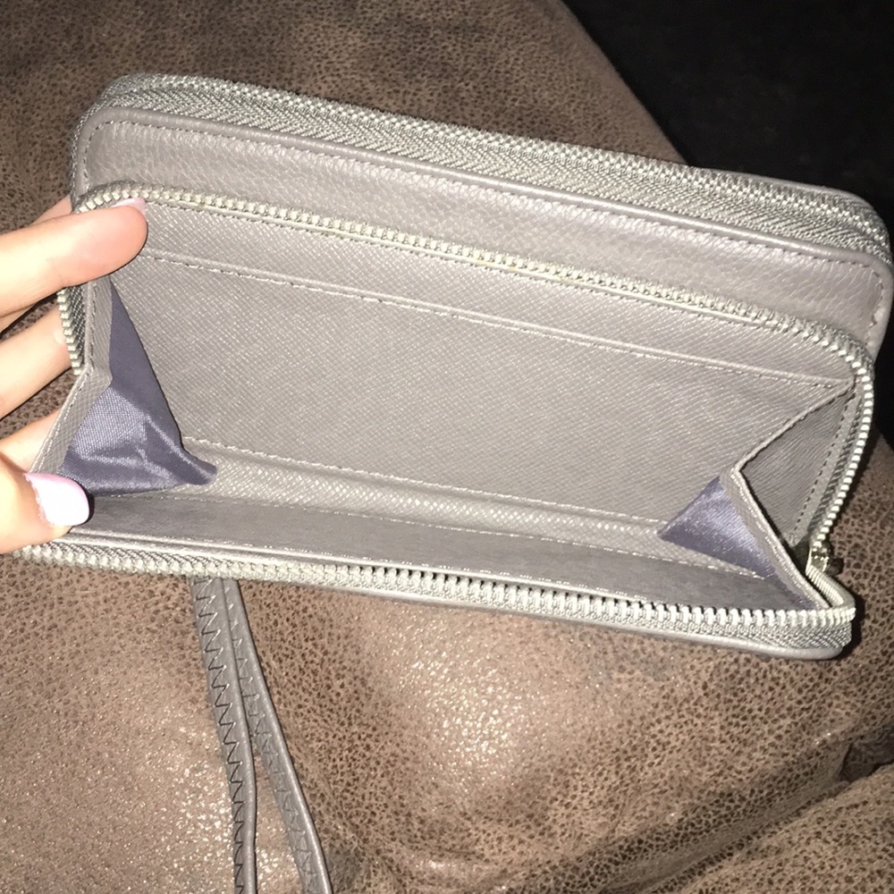 Wristlet - Picture 4 of 4